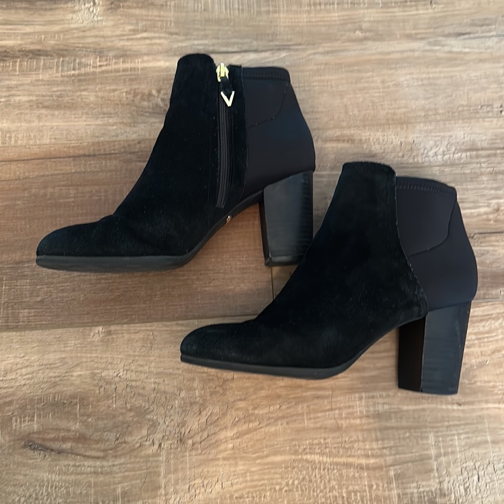 Vionic Perk Whitney Heeled Ankle Boot Black Suede Fabric Sz 8